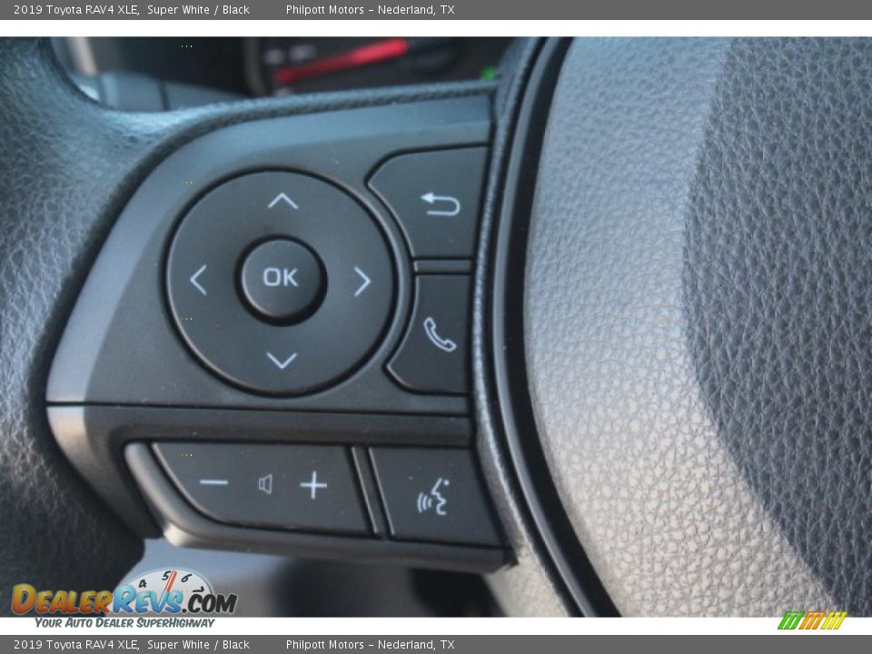2019 Toyota RAV4 XLE Super White / Black Photo #15