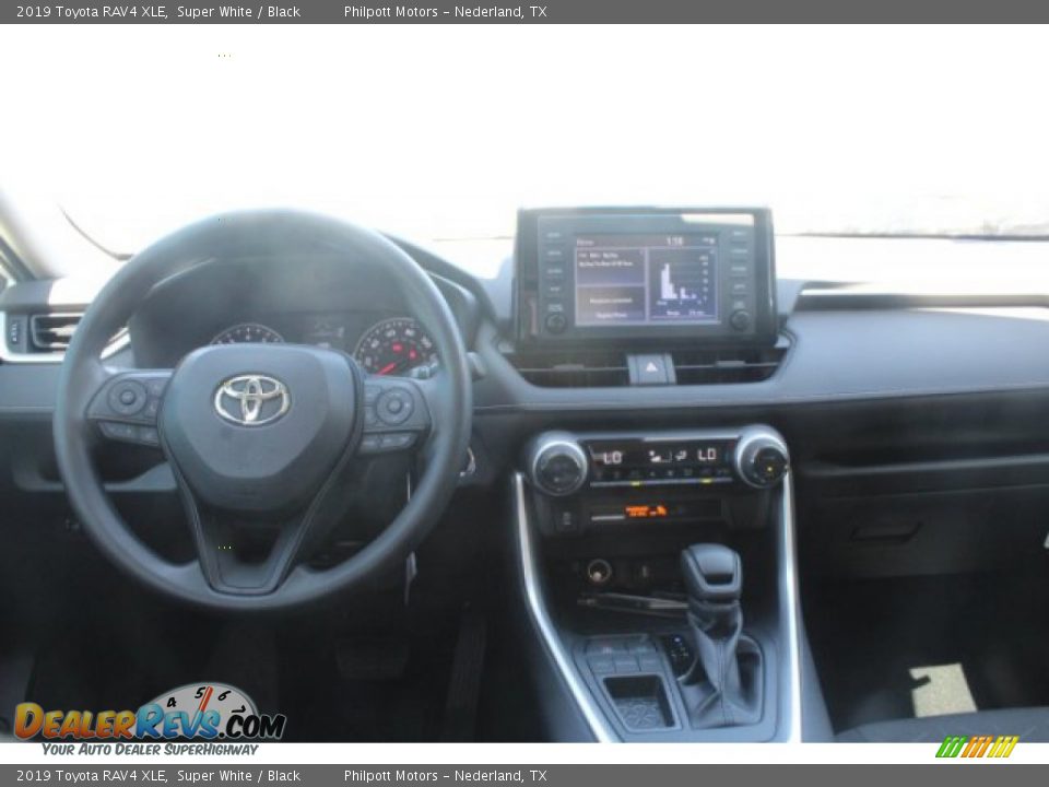 2019 Toyota RAV4 XLE Super White / Black Photo #19