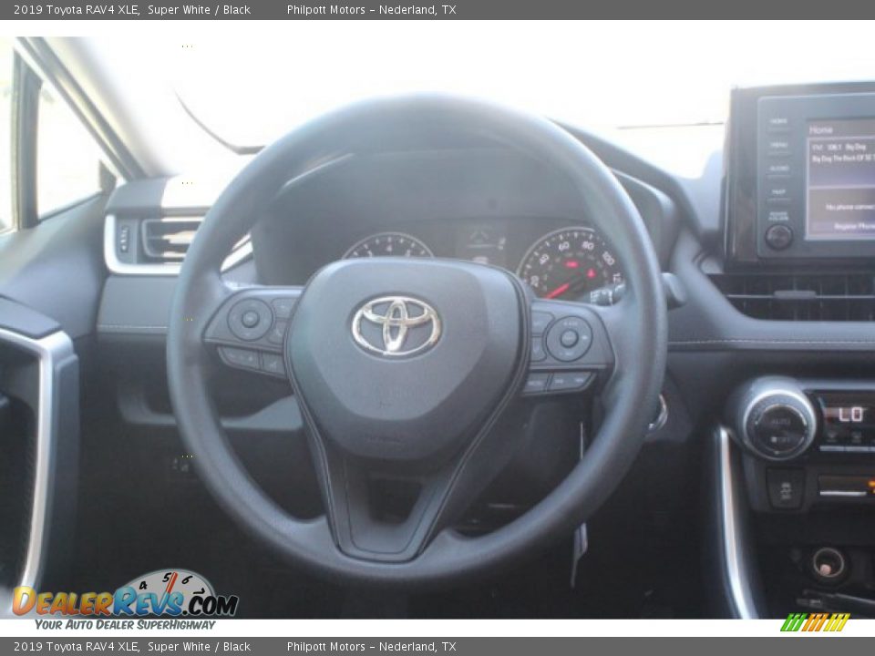 2019 Toyota RAV4 XLE Super White / Black Photo #20