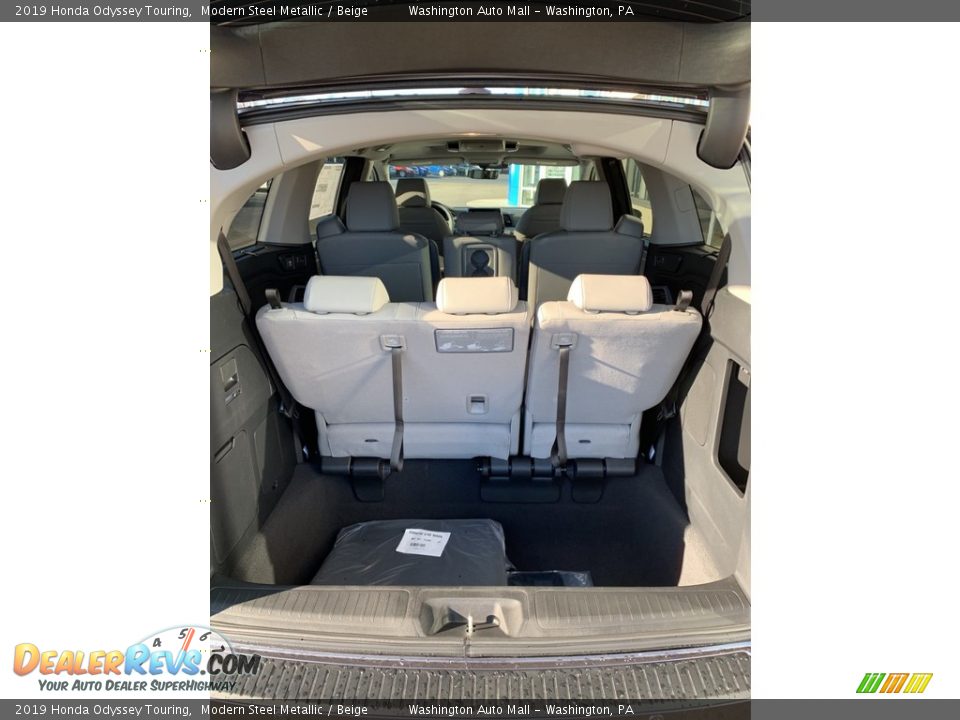 2019 Honda Odyssey Touring Modern Steel Metallic / Beige Photo #20