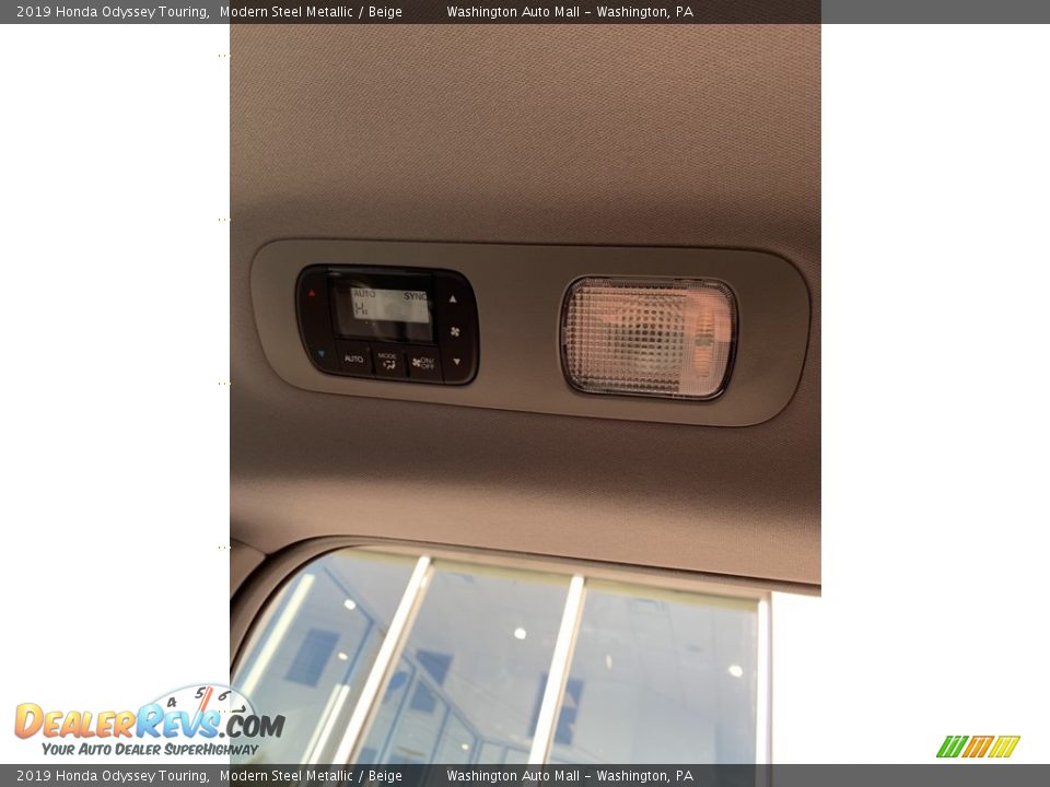 2019 Honda Odyssey Touring Modern Steel Metallic / Beige Photo #27