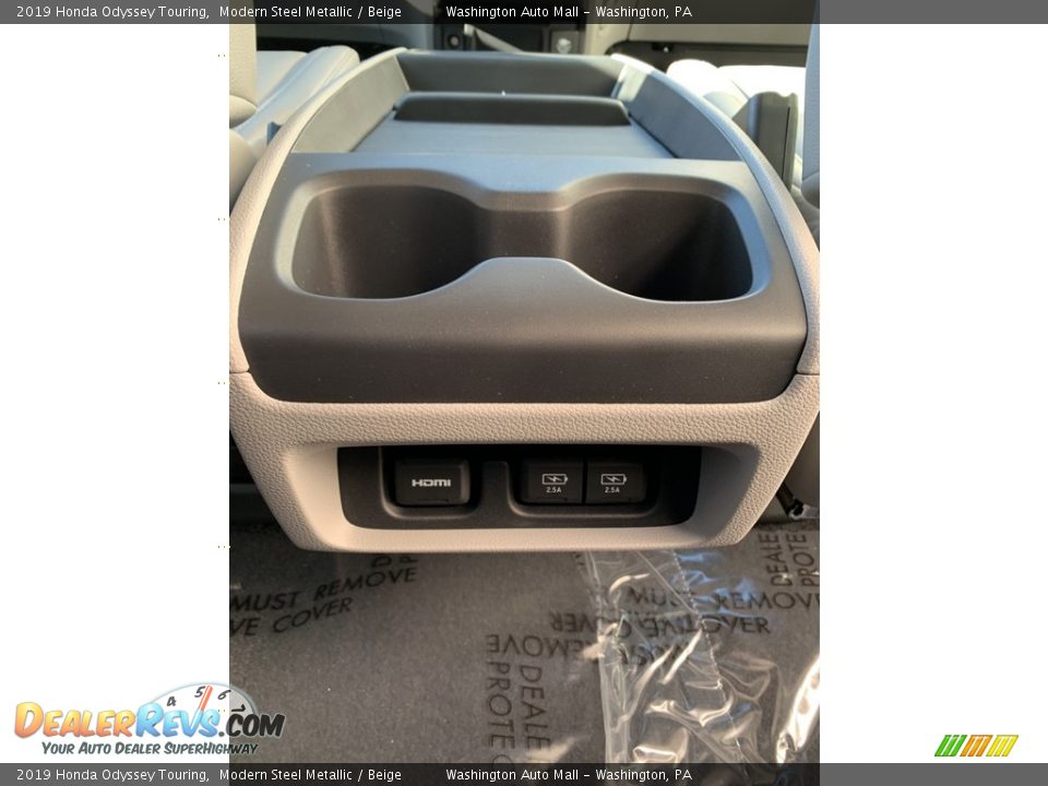 2019 Honda Odyssey Touring Modern Steel Metallic / Beige Photo #30