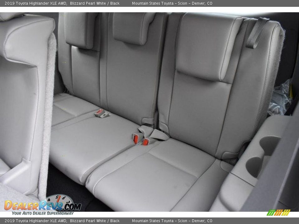 2019 Toyota Highlander XLE AWD Blizzard Pearl White / Black Photo #11