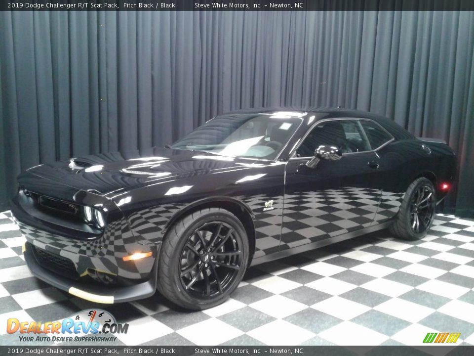 2019 Dodge Challenger R/T Scat Pack Pitch Black / Black Photo #2