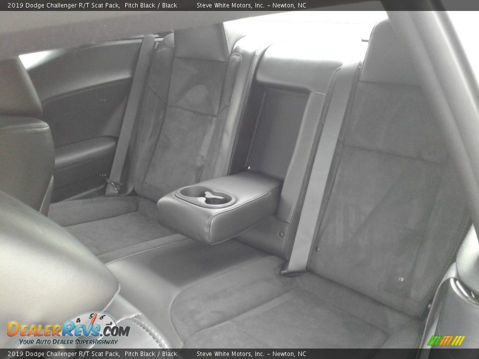 2019 Dodge Challenger R/T Scat Pack Pitch Black / Black Photo #11