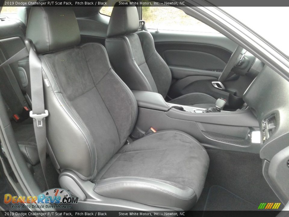 2019 Dodge Challenger R/T Scat Pack Pitch Black / Black Photo #14