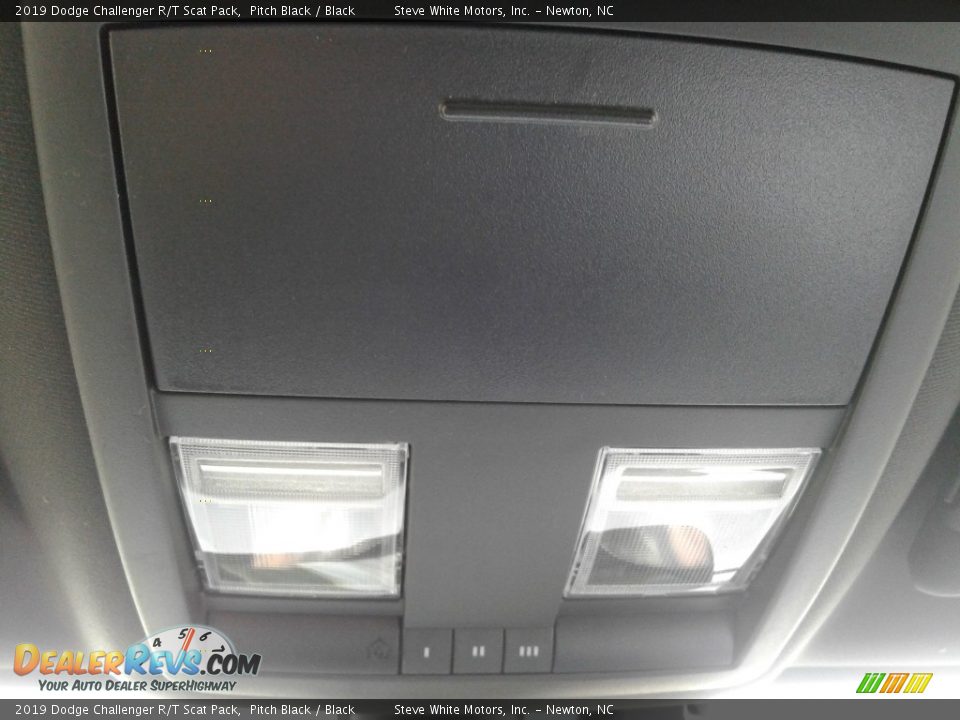 2019 Dodge Challenger R/T Scat Pack Pitch Black / Black Photo #31