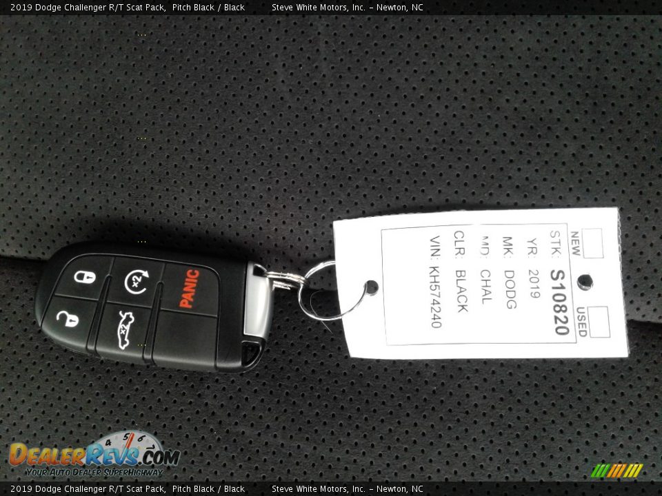 2019 Dodge Challenger R/T Scat Pack Pitch Black / Black Photo #34