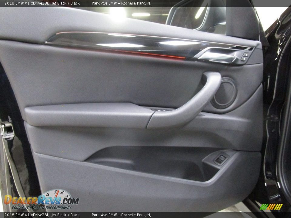 2018 BMW X1 xDrive28i Jet Black / Black Photo #4