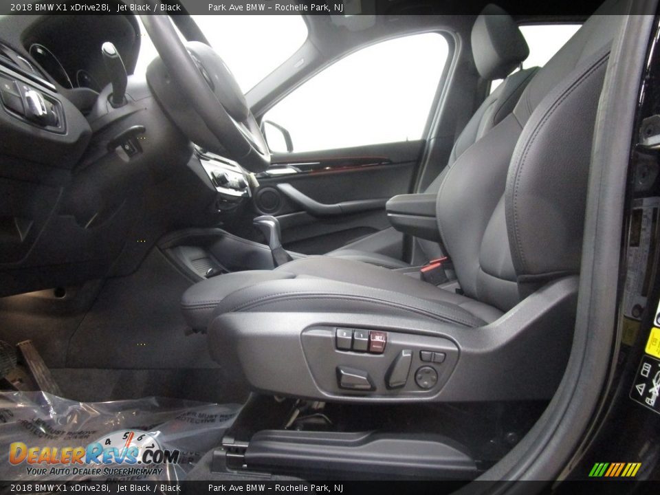 2018 BMW X1 xDrive28i Jet Black / Black Photo #6