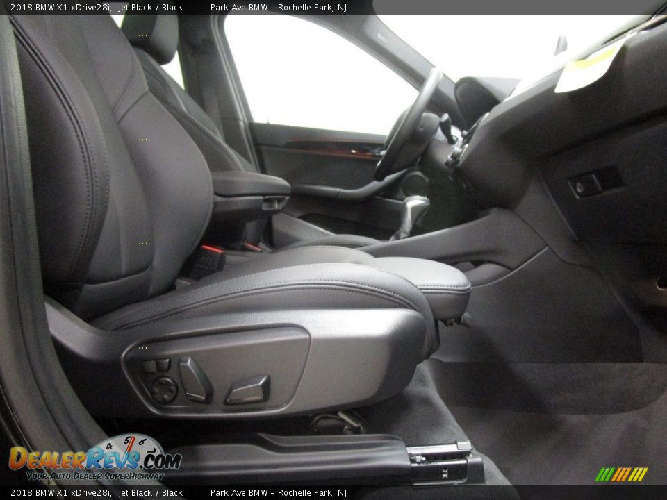 2018 BMW X1 xDrive28i Jet Black / Black Photo #12