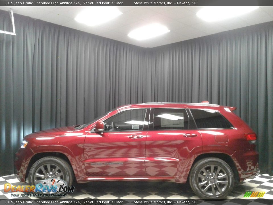 2019 Jeep Grand Cherokee High Altitude 4x4 Velvet Red Pearl / Black Photo #1