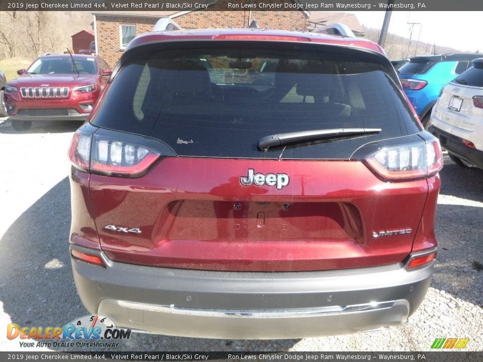 2019 Jeep Cherokee Limited 4x4 Velvet Red Pearl / Black/Ski Grey Photo #5