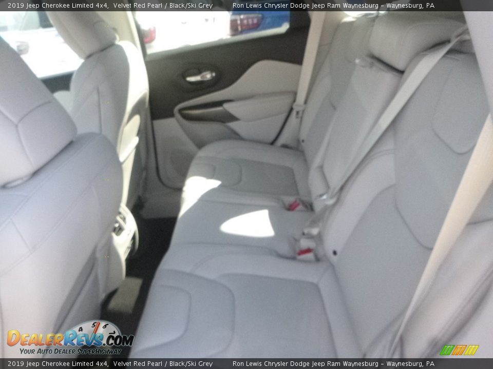 2019 Jeep Cherokee Limited 4x4 Velvet Red Pearl / Black/Ski Grey Photo #10