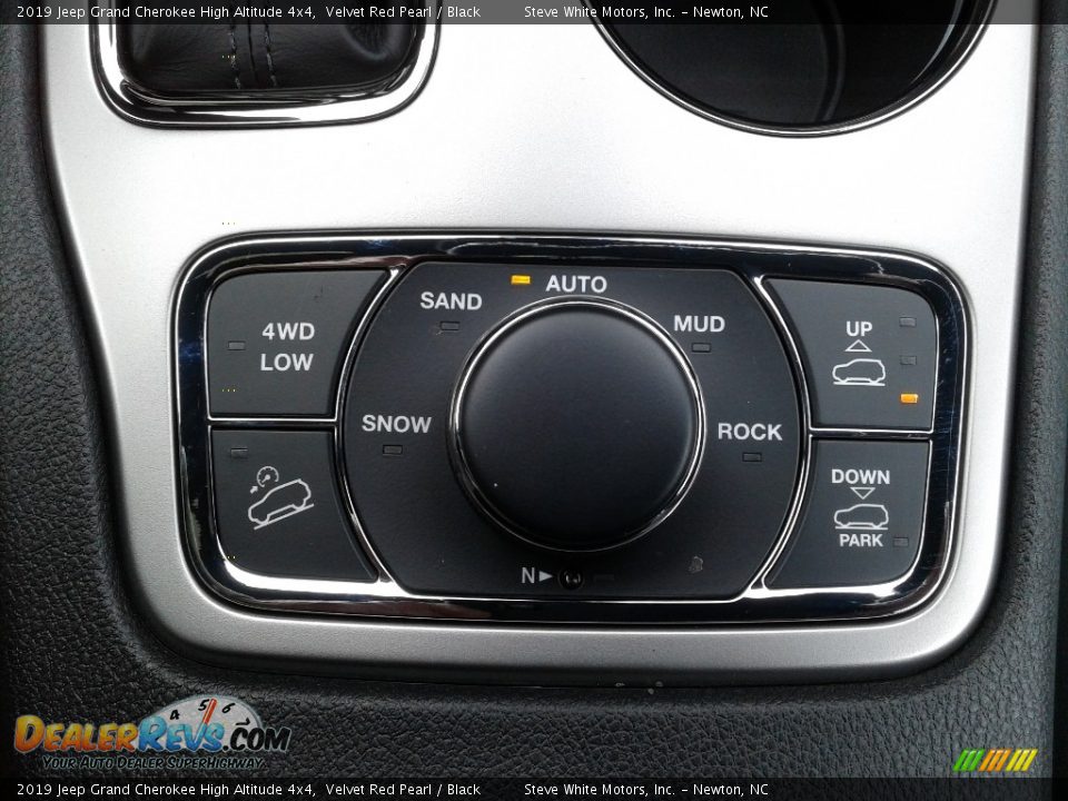 2019 Jeep Grand Cherokee High Altitude 4x4 Velvet Red Pearl / Black Photo #33