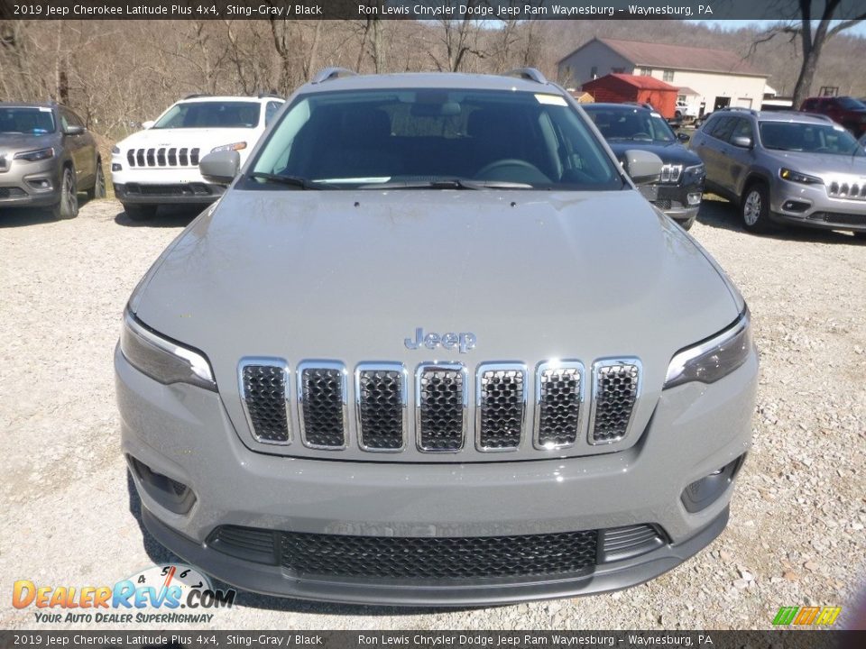 2019 Jeep Cherokee Latitude Plus 4x4 Sting-Gray / Black Photo #8