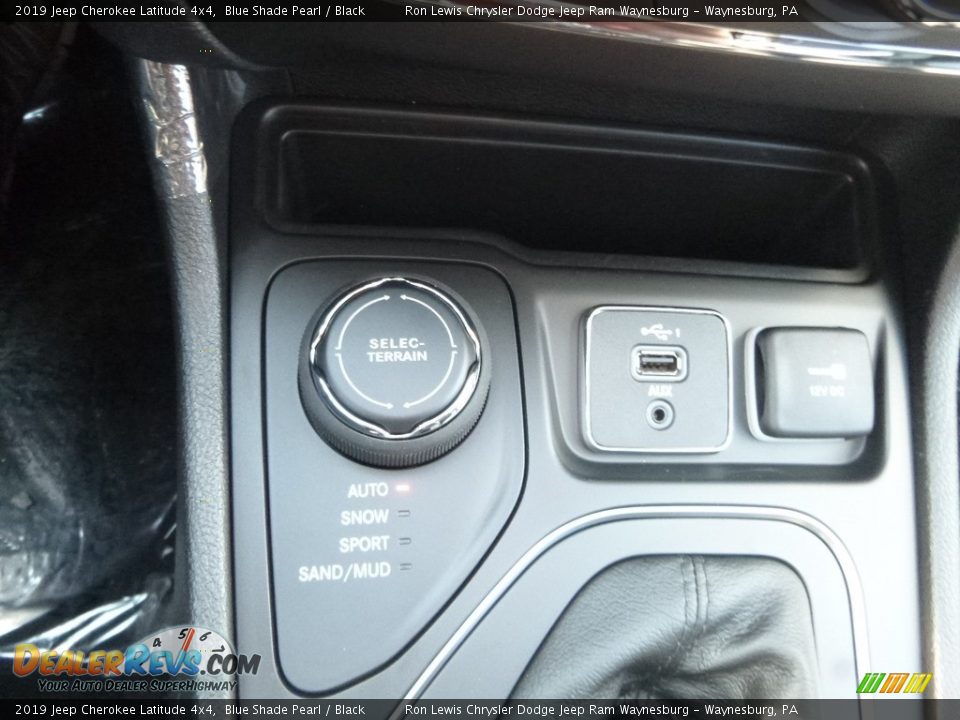 2019 Jeep Cherokee Latitude 4x4 Blue Shade Pearl / Black Photo #20