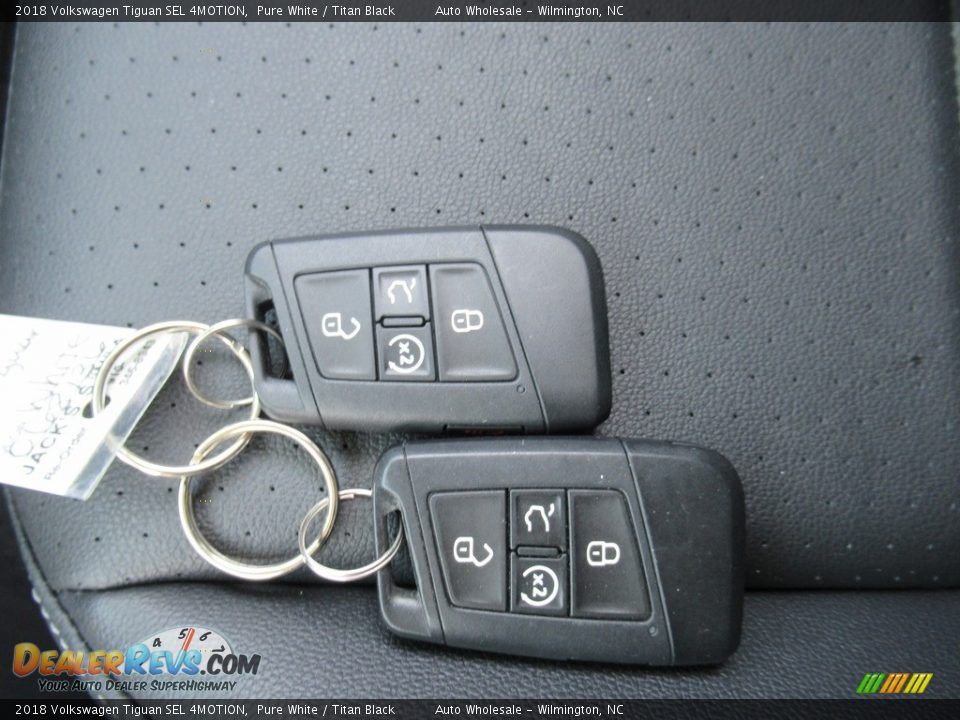 2018 Volkswagen Tiguan SEL 4MOTION Pure White / Titan Black Photo #20