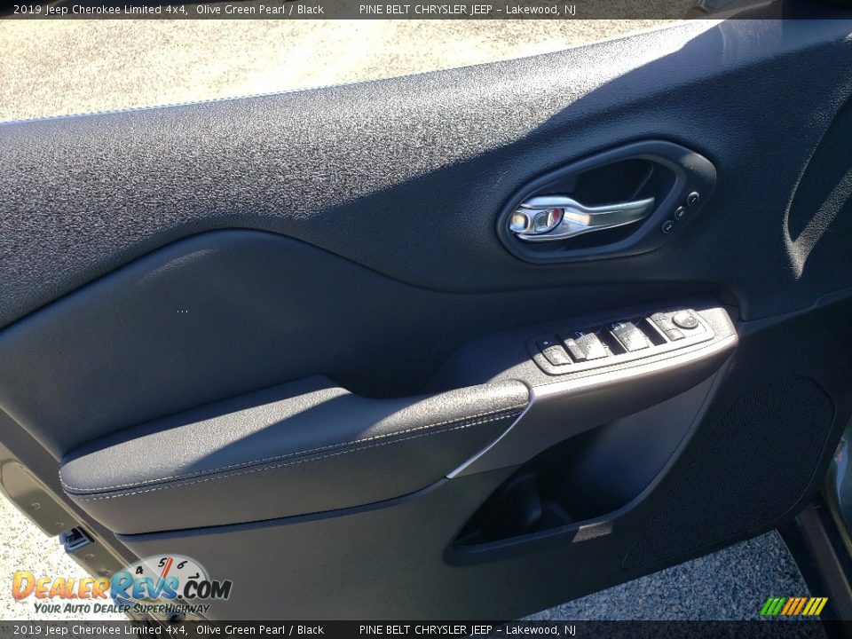 2019 Jeep Cherokee Limited 4x4 Olive Green Pearl / Black Photo #8