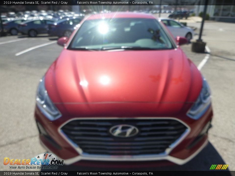 2019 Hyundai Sonata SE Scarlet Red / Gray Photo #4