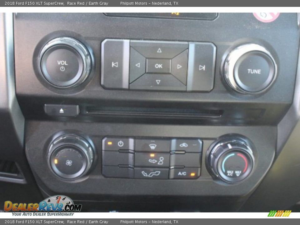 2018 Ford F150 XLT SuperCrew Race Red / Earth Gray Photo #12