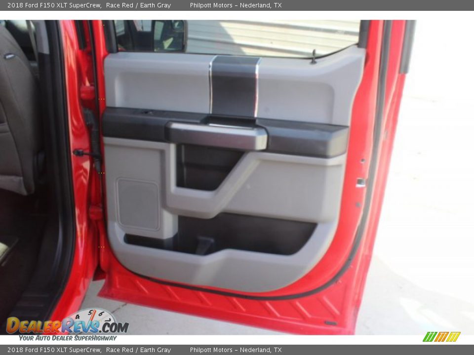 2018 Ford F150 XLT SuperCrew Race Red / Earth Gray Photo #21