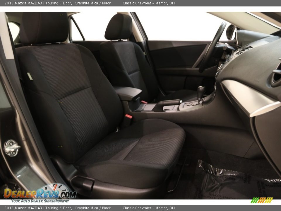 2013 Mazda MAZDA3 i Touring 5 Door Graphite Mica / Black Photo #13