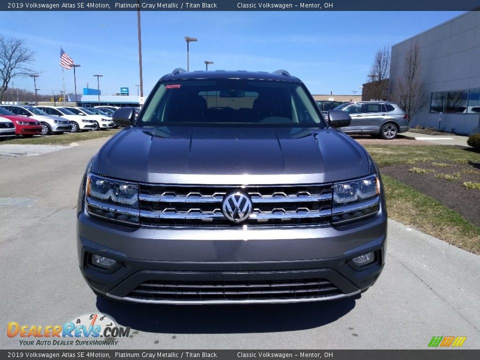 2019 Volkswagen Atlas SE 4Motion Platinum Gray Metallic / Titan Black Photo #2