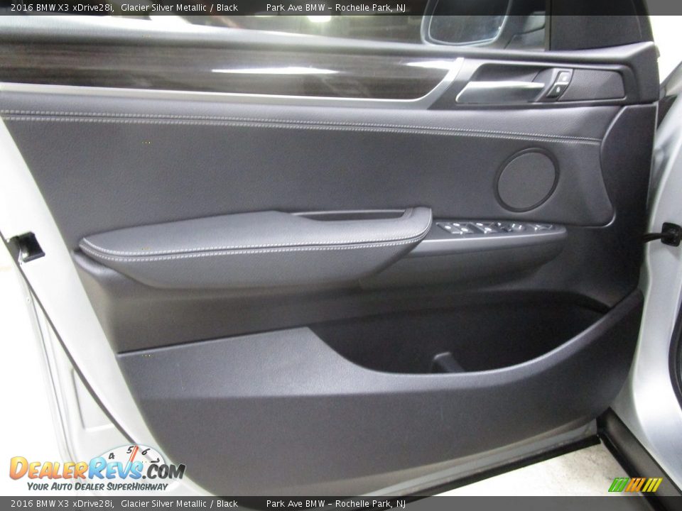 2016 BMW X3 xDrive28i Glacier Silver Metallic / Black Photo #5