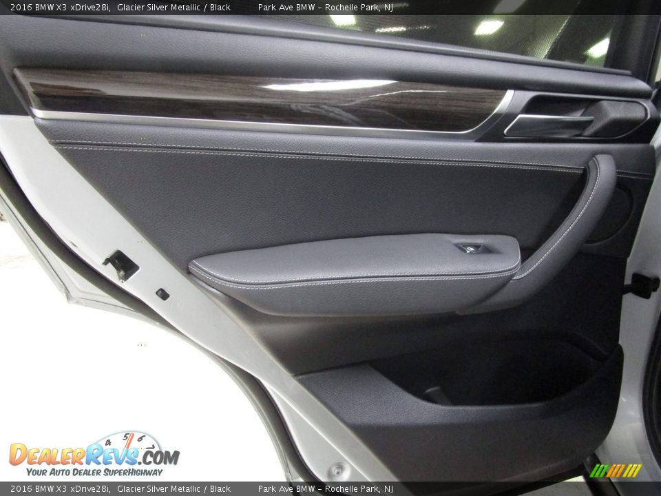 2016 BMW X3 xDrive28i Glacier Silver Metallic / Black Photo #8