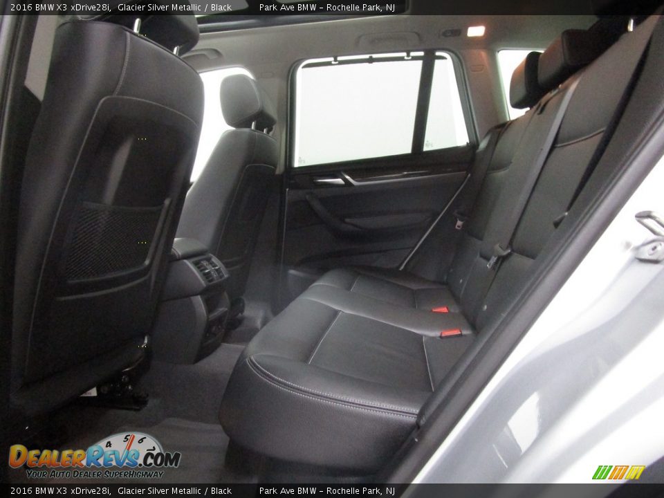 2016 BMW X3 xDrive28i Glacier Silver Metallic / Black Photo #10