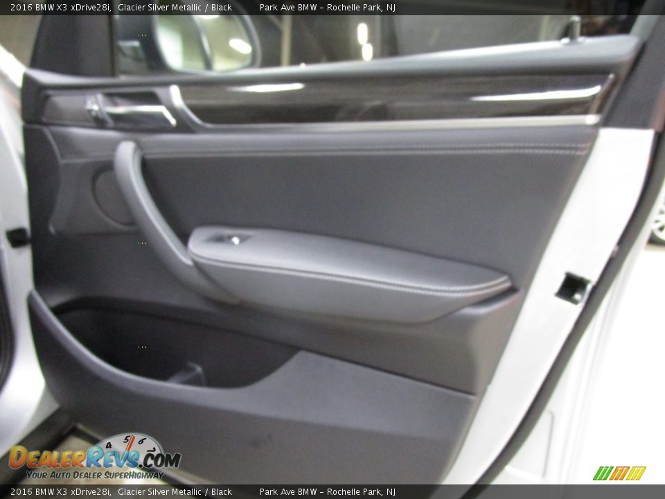 2016 BMW X3 xDrive28i Glacier Silver Metallic / Black Photo #11