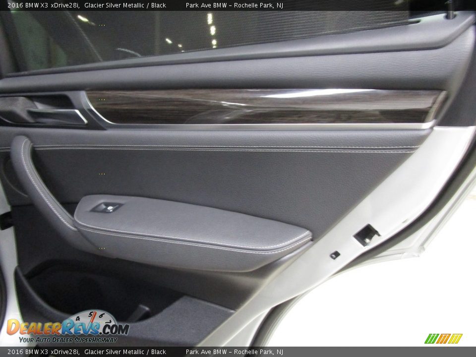 2016 BMW X3 xDrive28i Glacier Silver Metallic / Black Photo #14