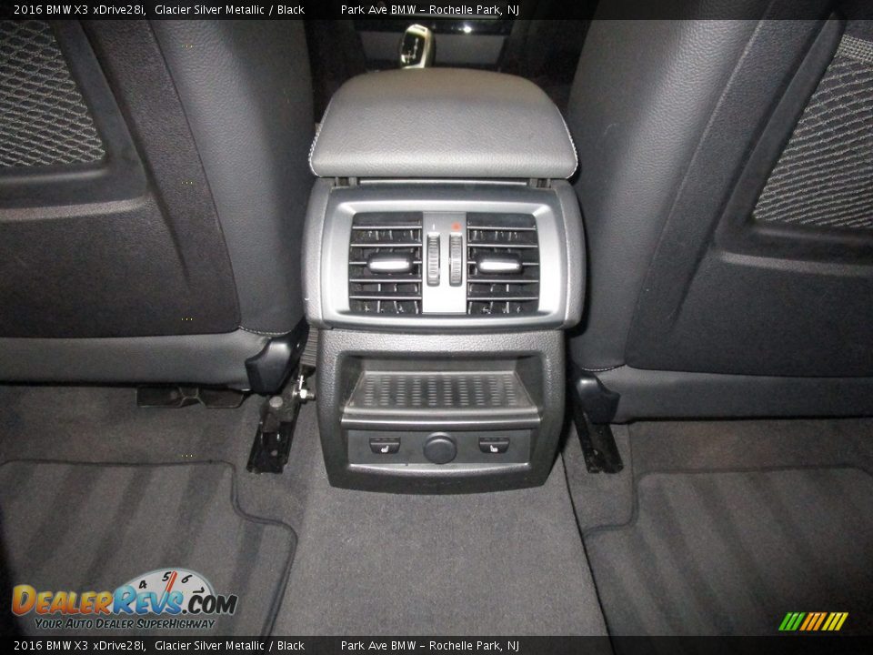 2016 BMW X3 xDrive28i Glacier Silver Metallic / Black Photo #17