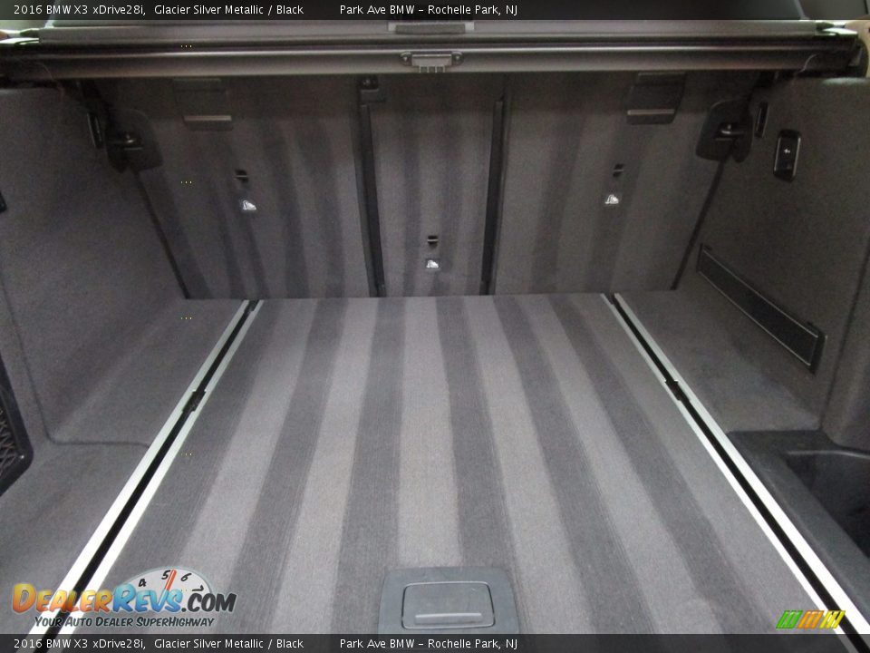 2016 BMW X3 xDrive28i Glacier Silver Metallic / Black Photo #18