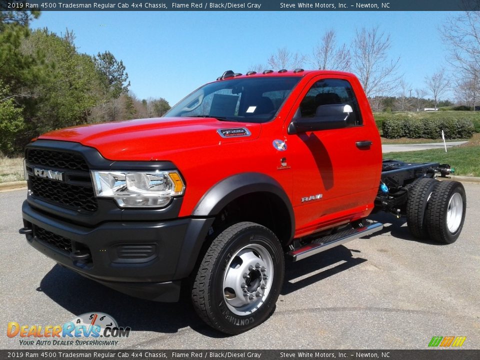 Front 3/4 View of 2019 Ram 4500 Tradesman Regular Cab 4x4 Chassis Photo #2