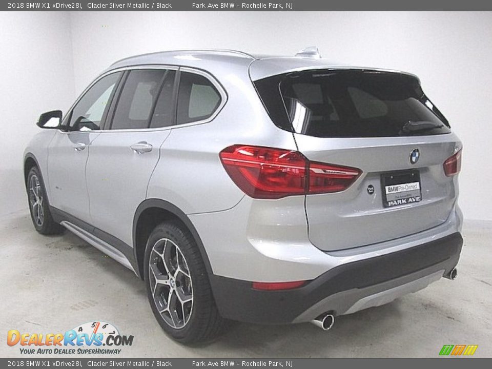 2018 BMW X1 xDrive28i Glacier Silver Metallic / Black Photo #2