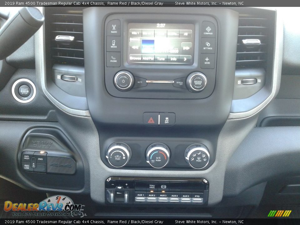 Controls of 2019 Ram 4500 Tradesman Regular Cab 4x4 Chassis Photo #18