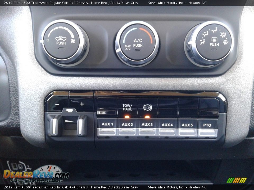 Controls of 2019 Ram 4500 Tradesman Regular Cab 4x4 Chassis Photo #21