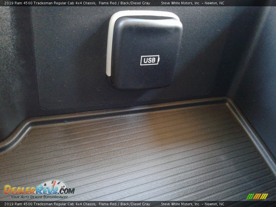 2019 Ram 4500 Tradesman Regular Cab 4x4 Chassis Flame Red / Black/Diesel Gray Photo #23