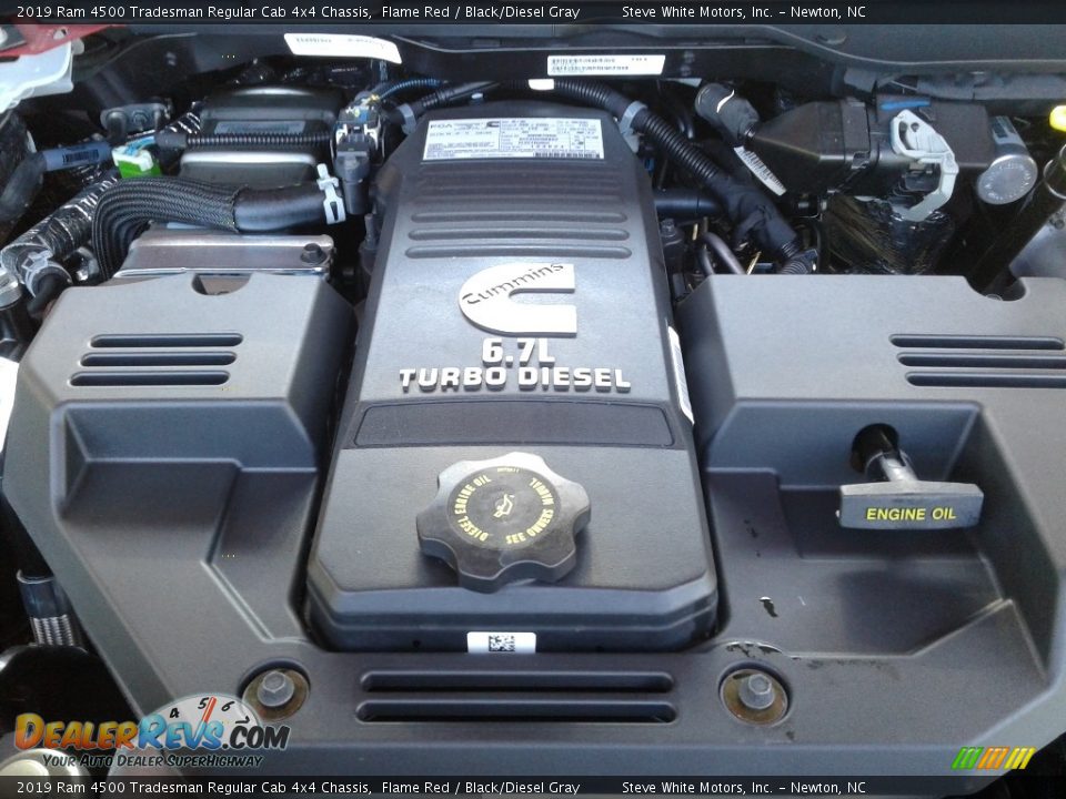 2019 Ram 4500 Tradesman Regular Cab 4x4 Chassis 6.7 Liter OHV 24-Valve Cummins Turbo-Diesel Inline 6 Cylinder Engine Photo #27