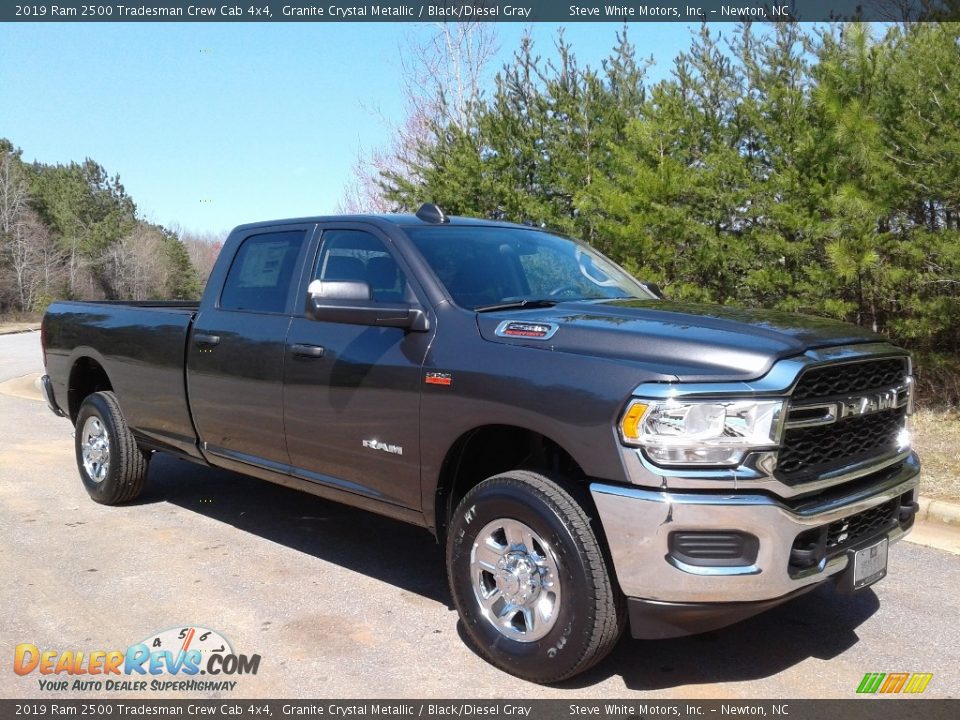 2019 Ram 2500 Tradesman Crew Cab 4x4 Granite Crystal Metallic / Black/Diesel Gray Photo #4