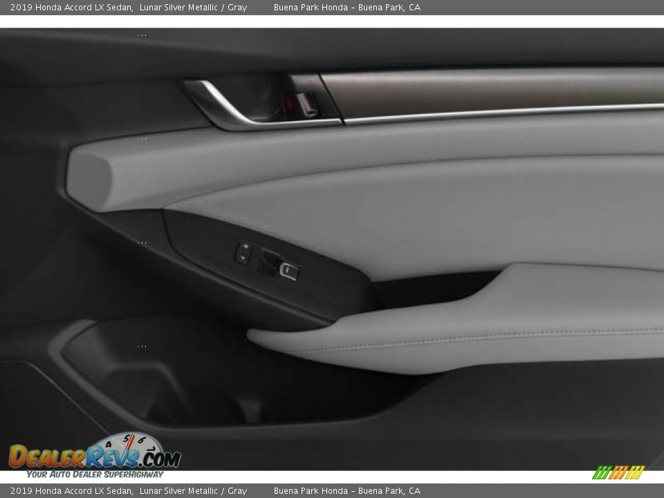 2019 Honda Accord LX Sedan Lunar Silver Metallic / Gray Photo #20