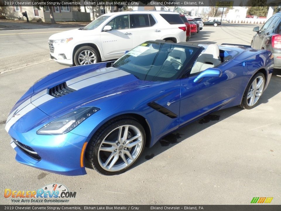 Front 3/4 View of 2019 Chevrolet Corvette Stingray Convertible Photo #1