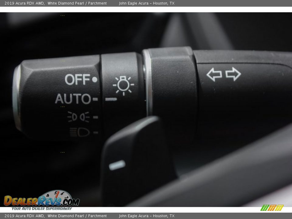 2019 Acura RDX AWD White Diamond Pearl / Parchment Photo #34