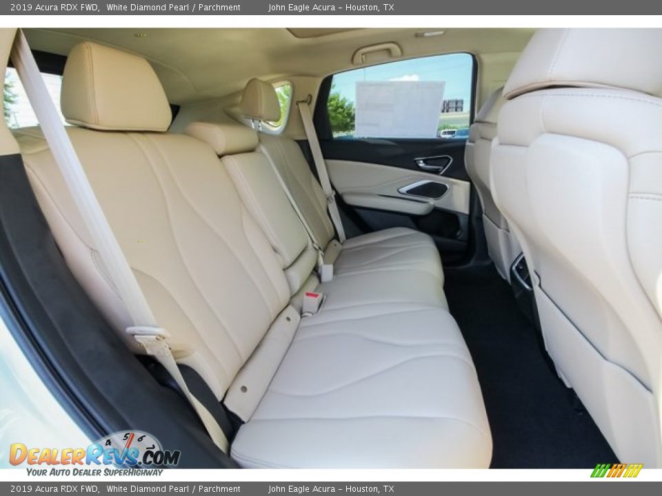 2019 Acura RDX FWD White Diamond Pearl / Parchment Photo #22