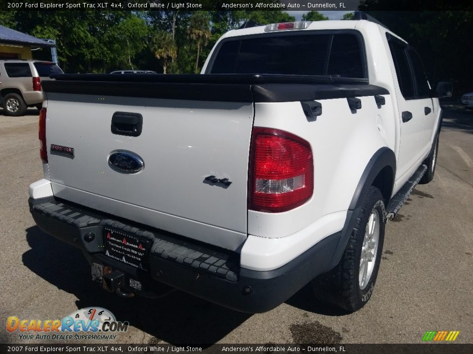 2007 Ford Explorer Sport Trac XLT 4x4 Oxford White / Light Stone Photo #3