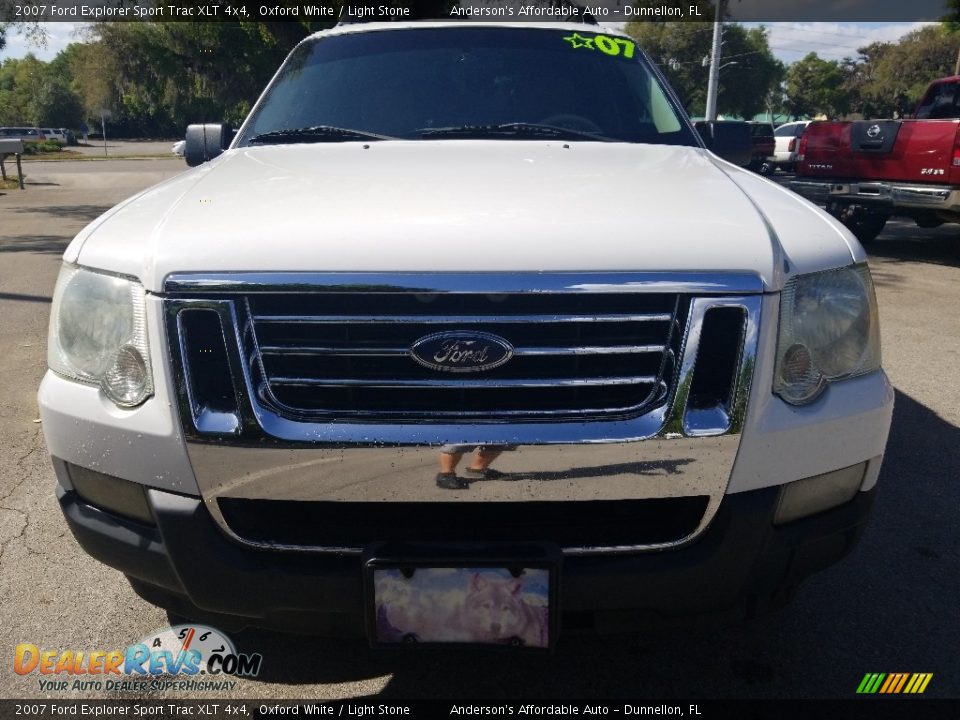 2007 Ford Explorer Sport Trac XLT 4x4 Oxford White / Light Stone Photo #8