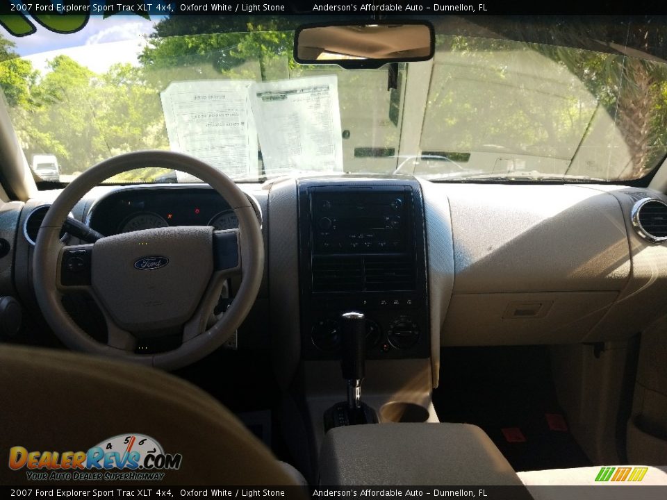 2007 Ford Explorer Sport Trac XLT 4x4 Oxford White / Light Stone Photo #14