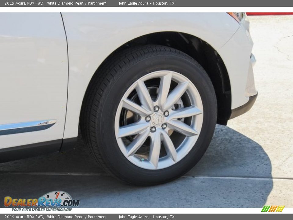 2019 Acura RDX FWD White Diamond Pearl / Parchment Photo #10